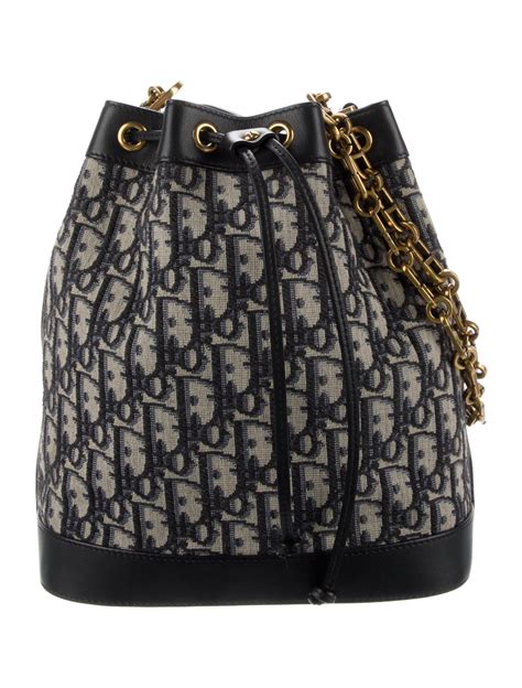 christian dior bucket bag